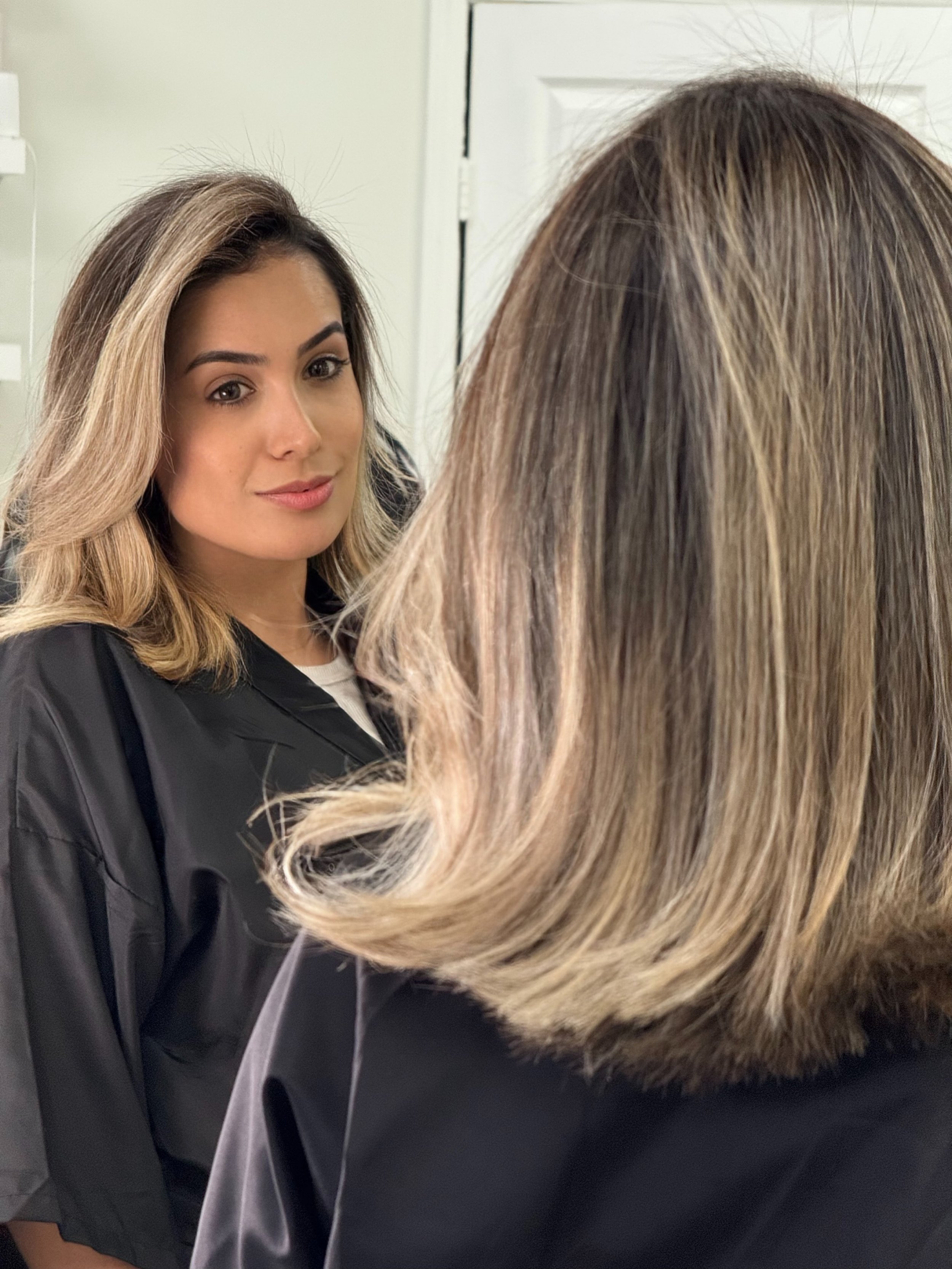 Dimensional shoulder-length color